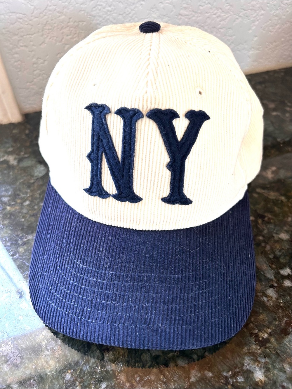 MAD Engine NY Corduroy 100% Cotton Snap Back Hat. EUC. New York
